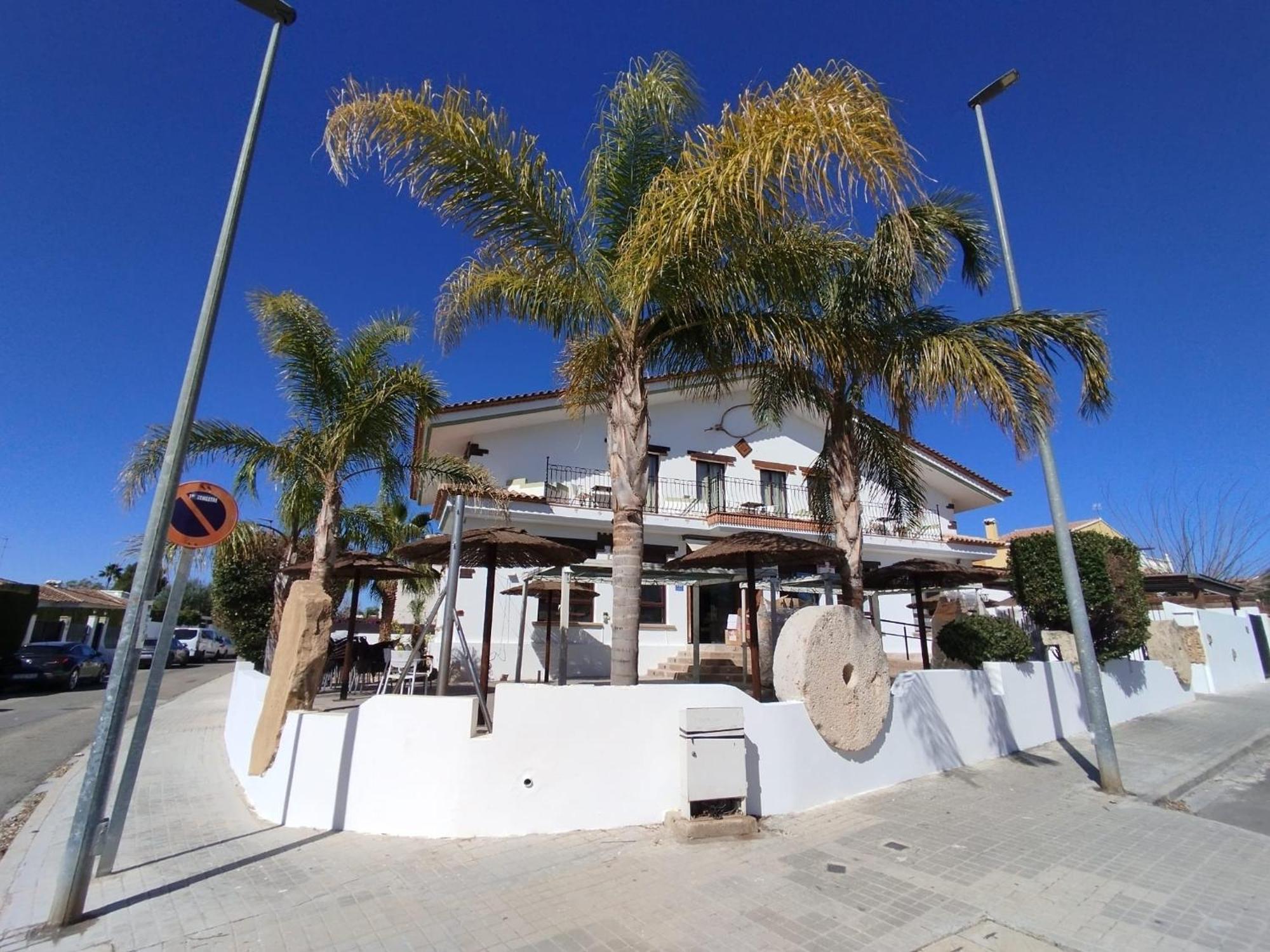 Hostal Espai Mediterrani Puebla de Vallbona Exterior foto